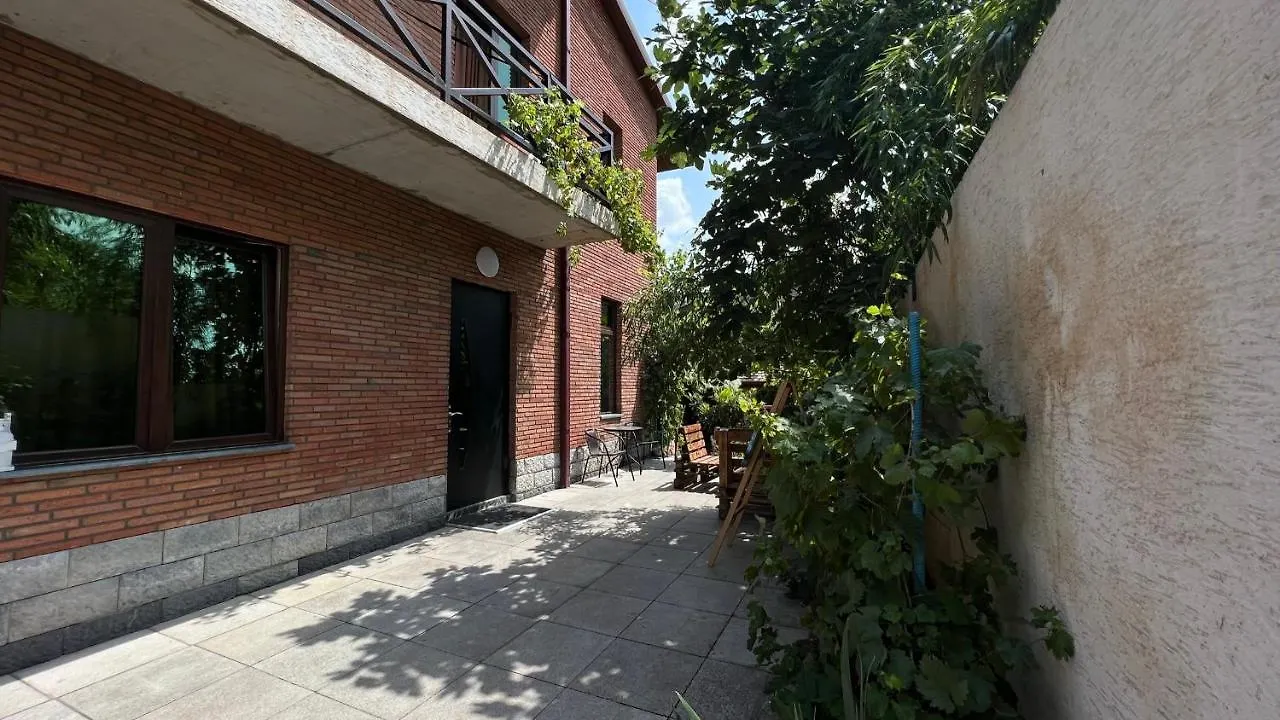 Palazzo Ξενοδοχείο Τυφλίδα Πανσιόν